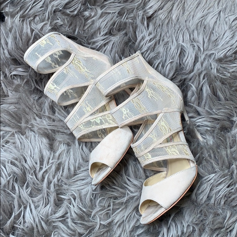 Chinese Laundry K Cavallari Suede/lace Nude Heel